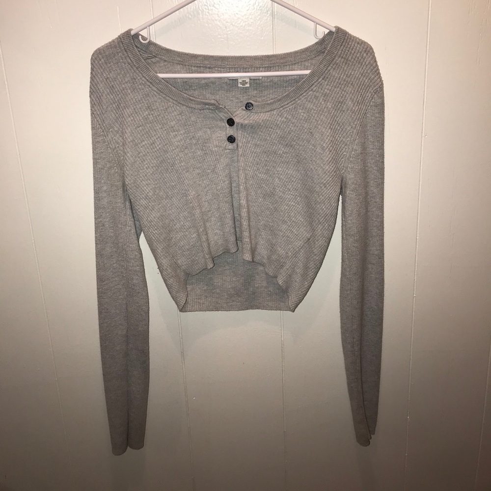 Gray cropped sweater